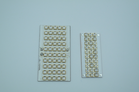 Un bon prix. UVA 365nm/395nm 6868 SMD a conduit à la moule en ligne